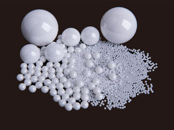 氧化铝陶瓷球的优势与发展
